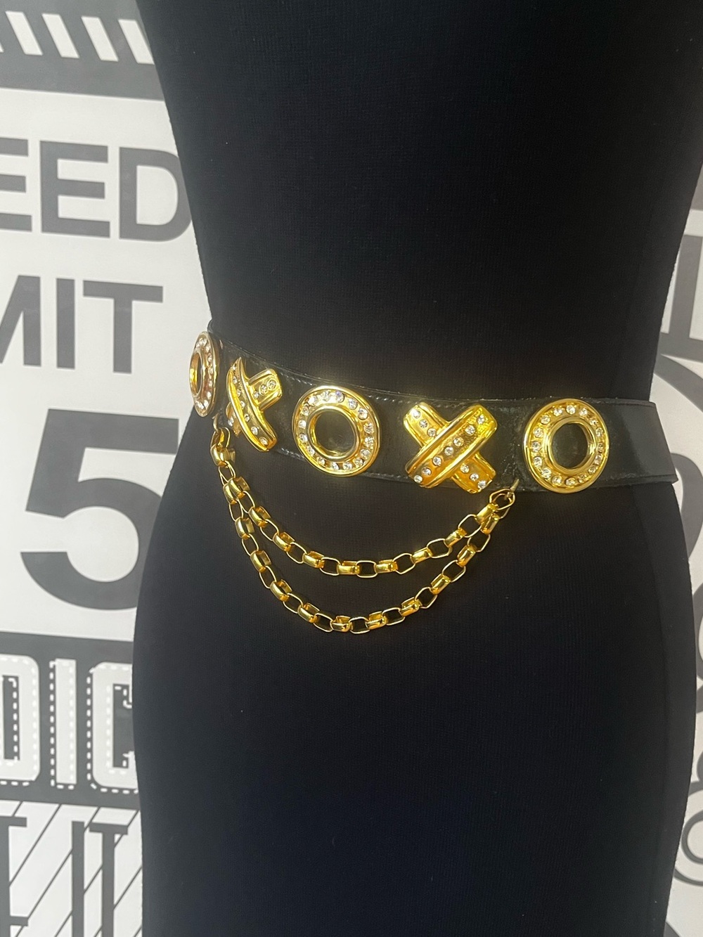 Vintage Y2K Streets Ahead Statement XOXO Leather belt ~Carrie Bradshaw - Picture 3 of 9